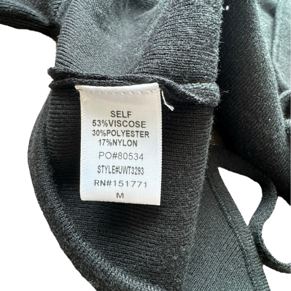 Le Lis Cropped Open Back Tie Sweater - Picture 6 of 6